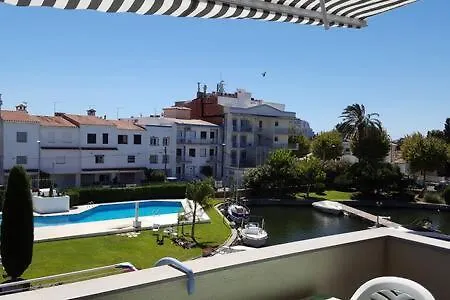 Port Sotavent: Canal-view With Pool In Marina * Empuriabrava