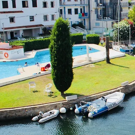 Port Sotavent: Canal-view With Pool In Marina Empuriabrava